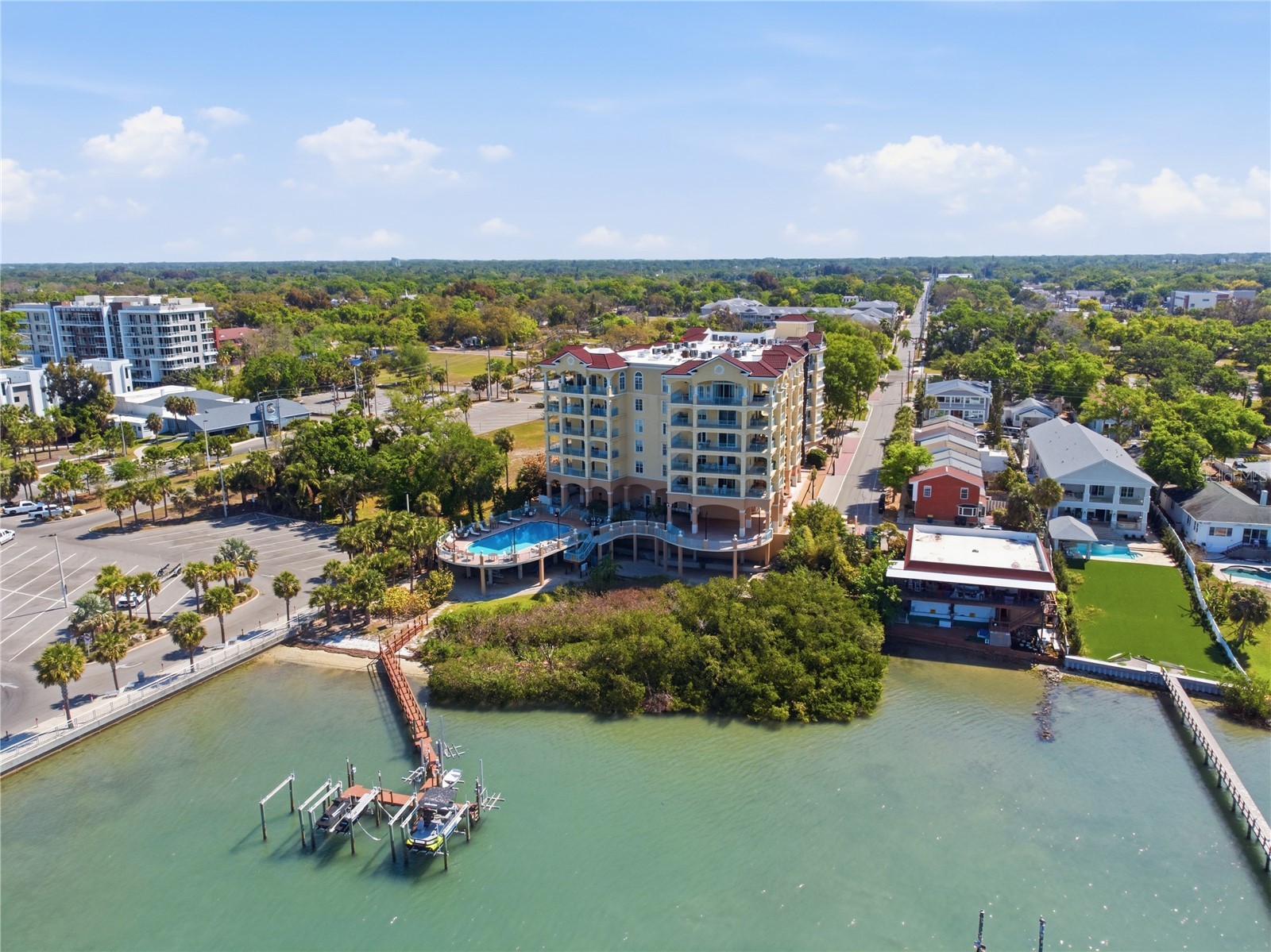 700 N OSCEOLA AVENUE 305