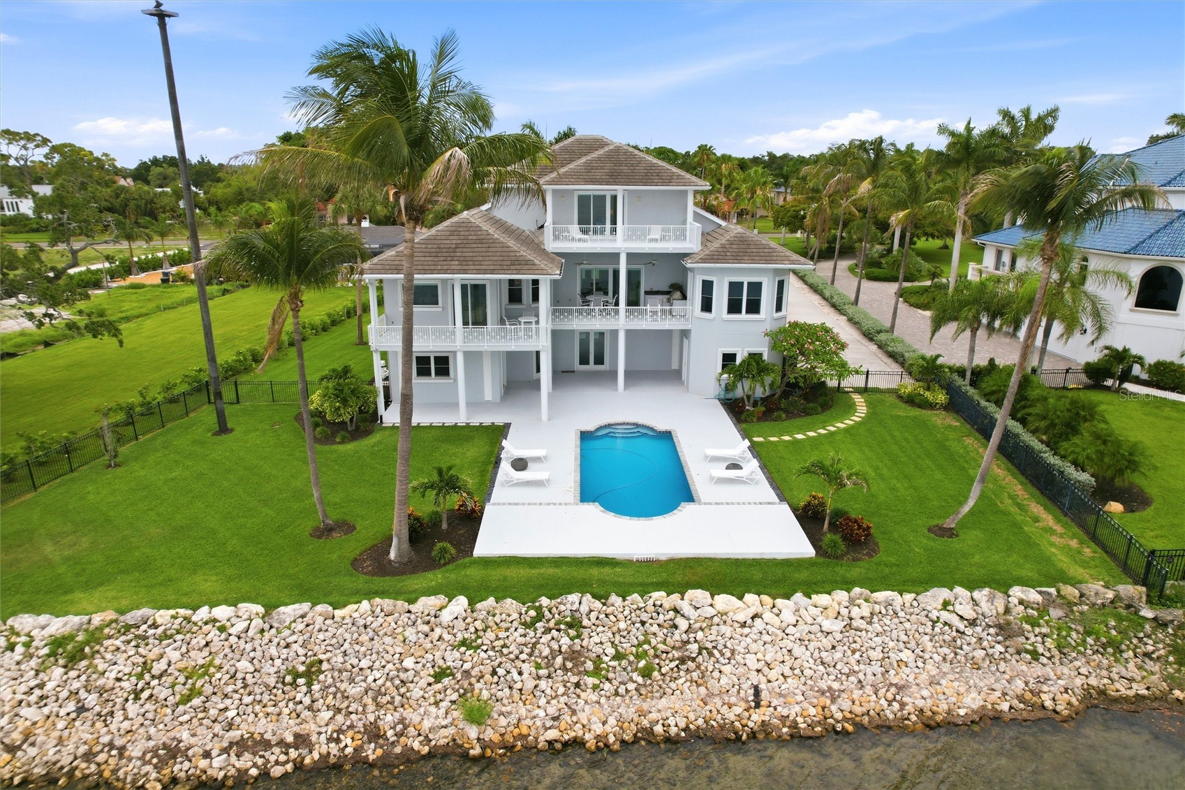 7524 WESTMORELAND DRIVE