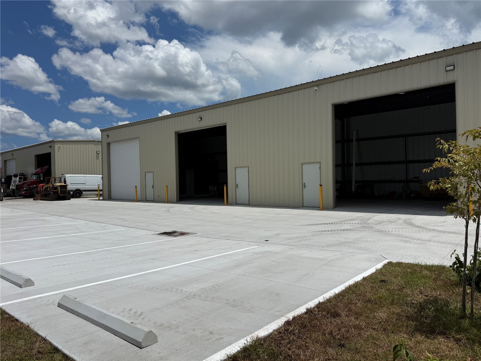 3295 STEEL RAIL DRIVE B