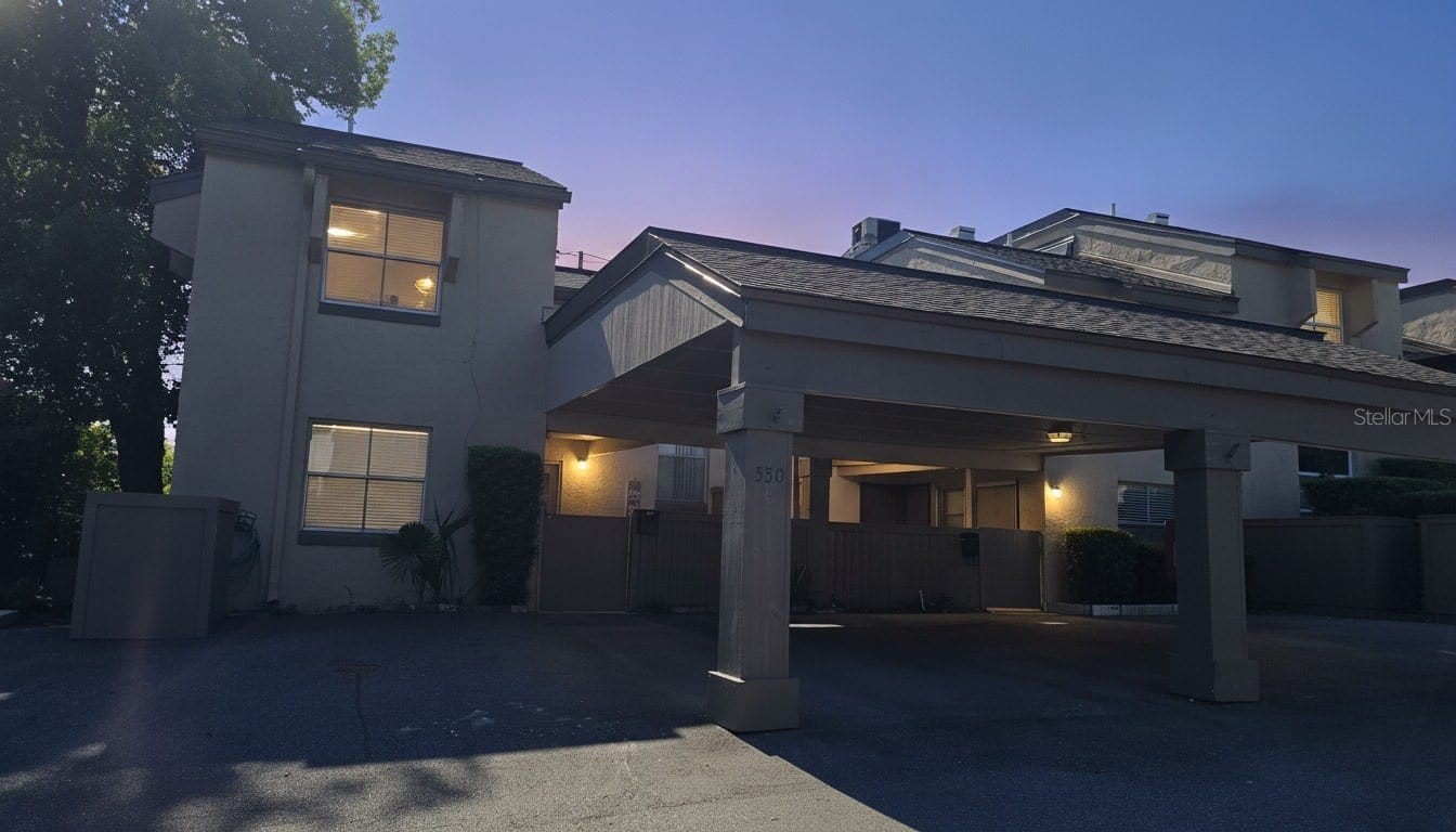 550 WINDMEADOWS STREET 550