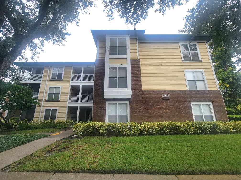 10020 STRAFFORD OAK COURT 923