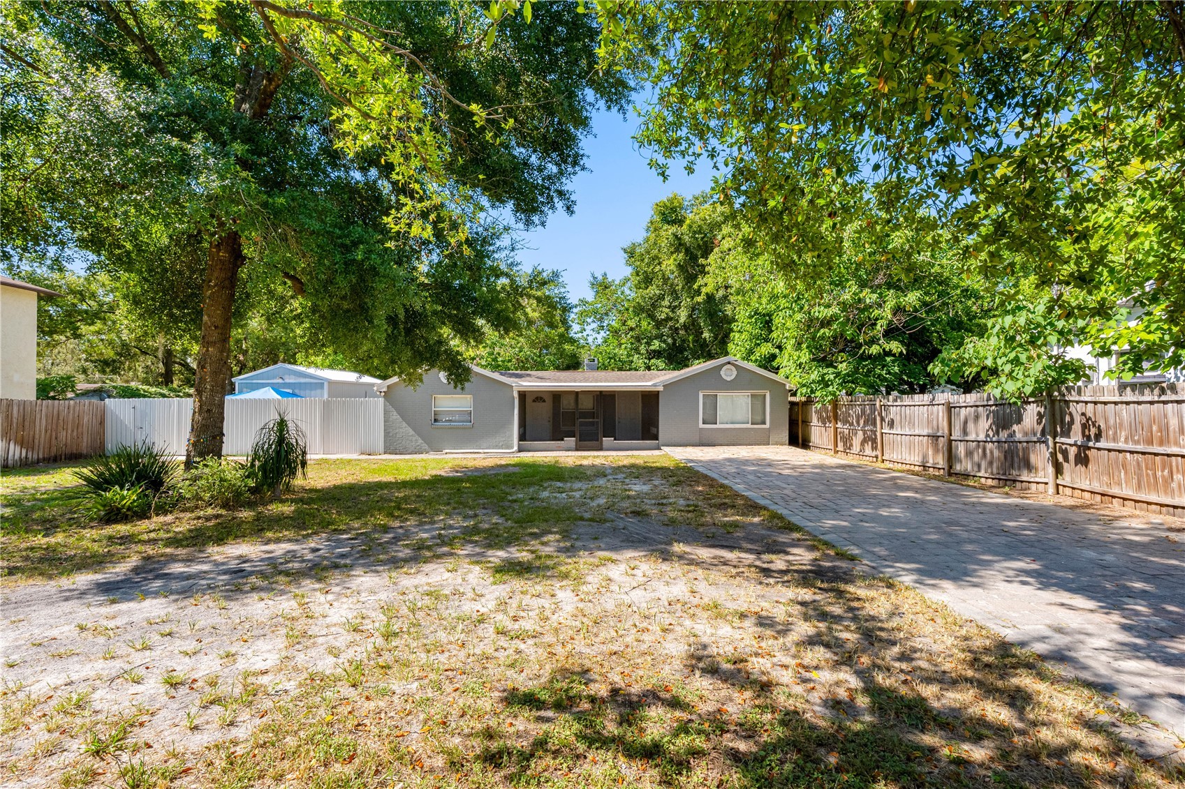 1205 E SENECA AVENUE