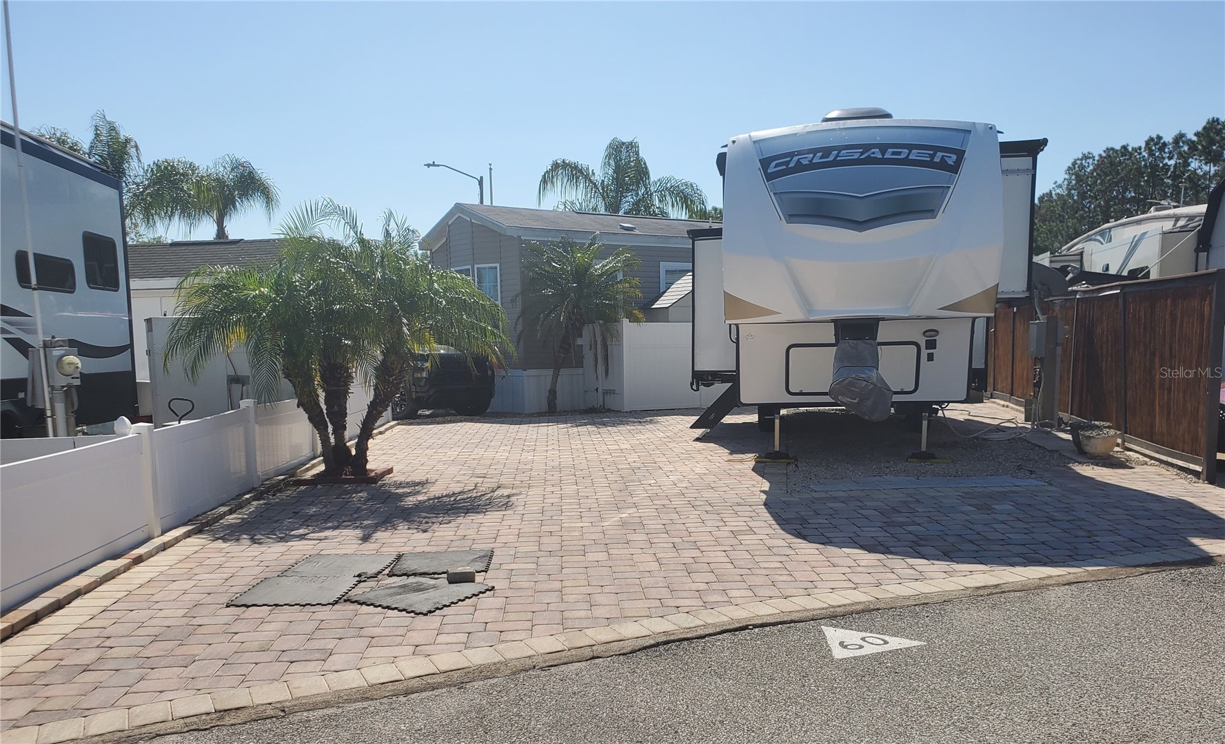 20300 LEONARD ROAD 60