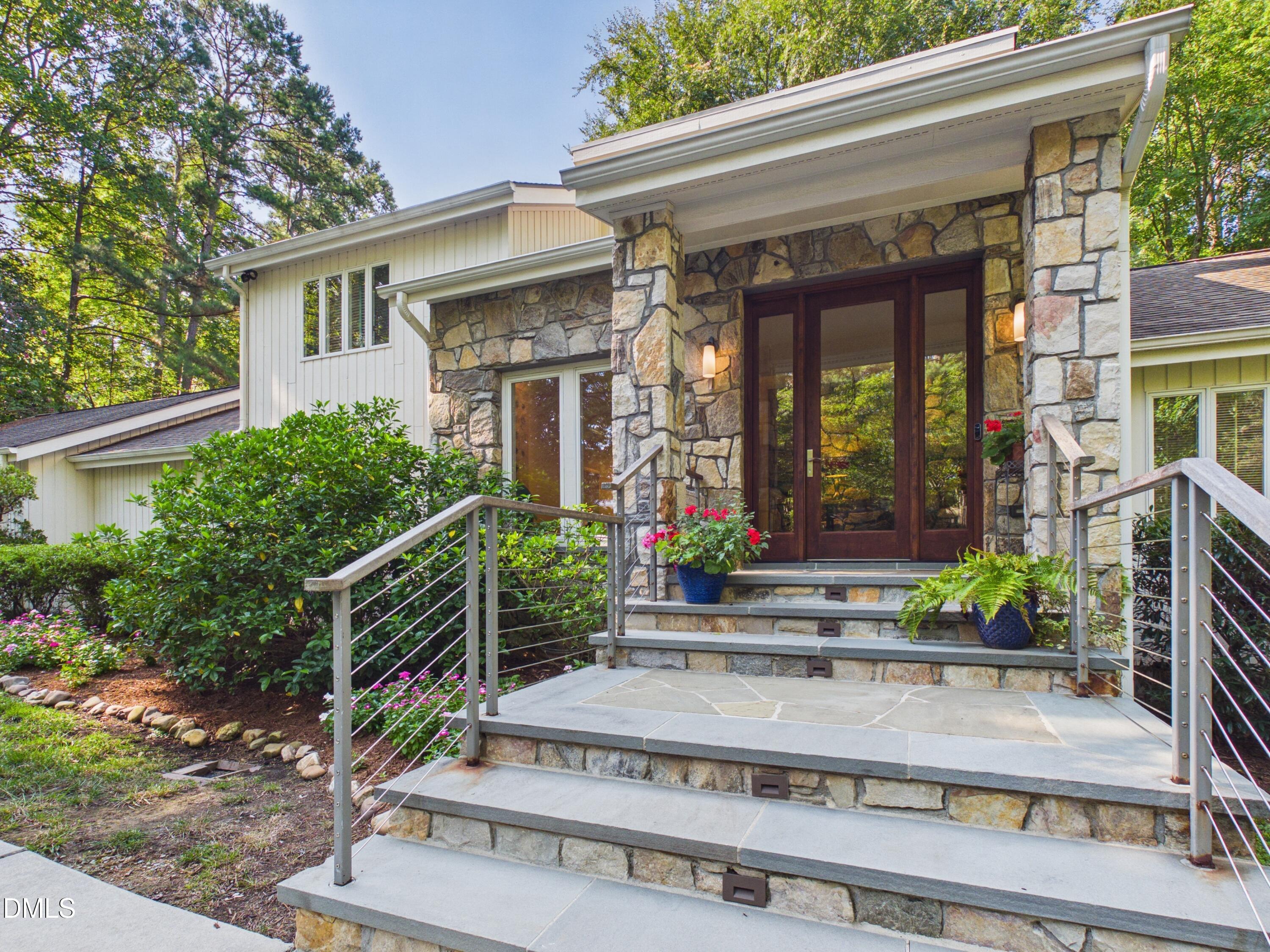 112 Black Oak Place, Chapel Hill, NC 27517