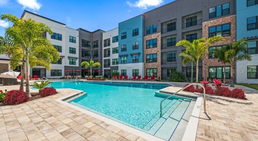 8925 77TH TERRACE E B3-S