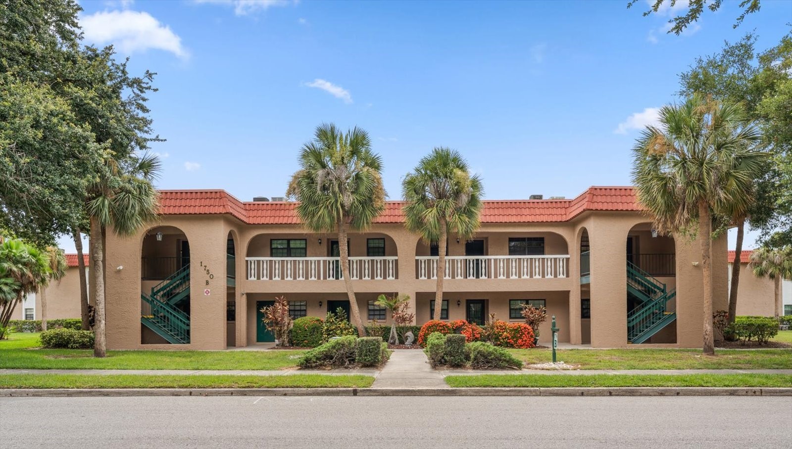 1750 BELLEAIR FOREST DRIVE B8