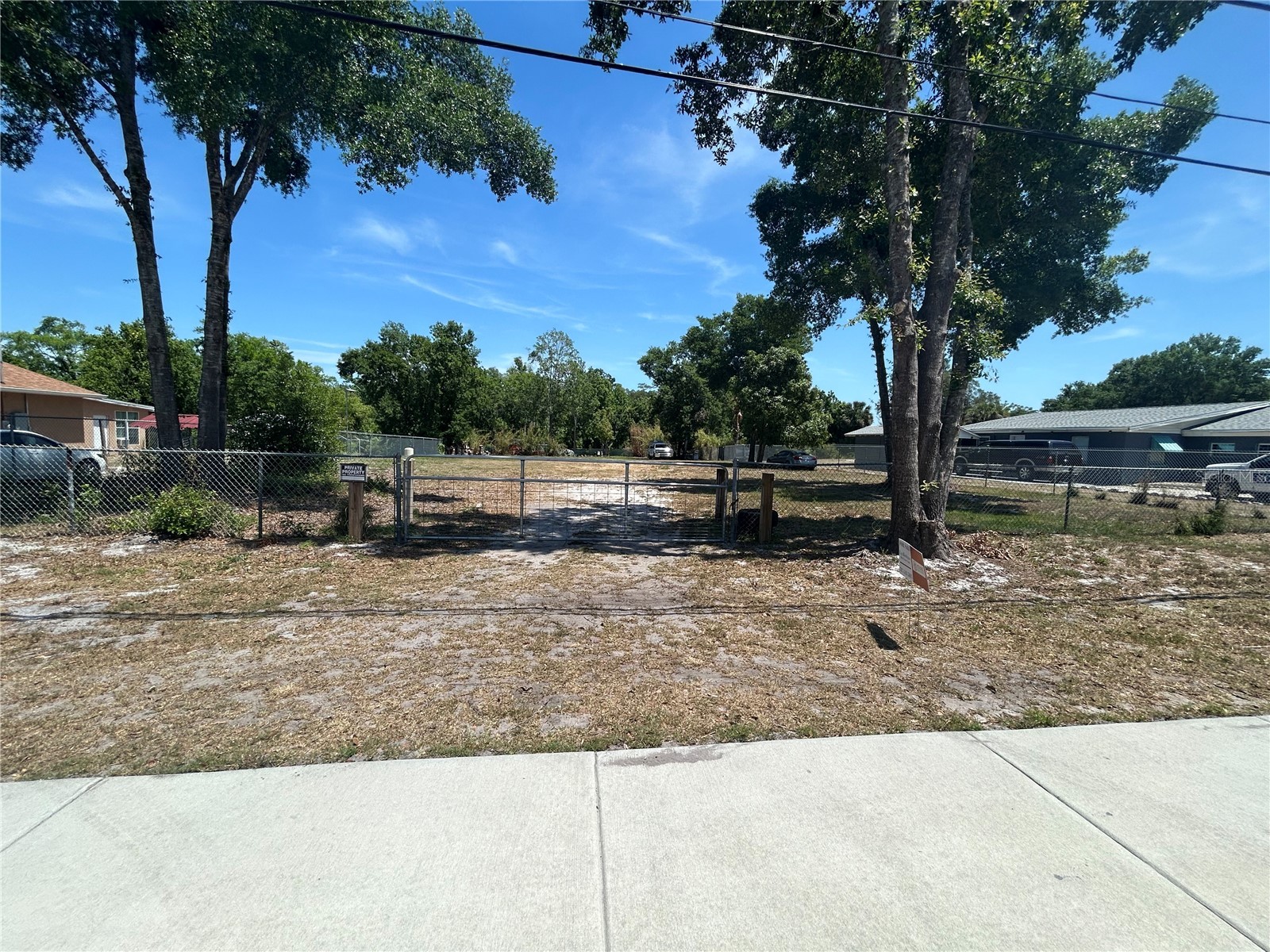 1735 GRAYSON DRIVE