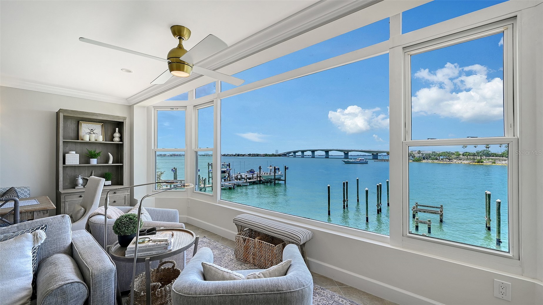 174 GOLDEN GATE POINT 22