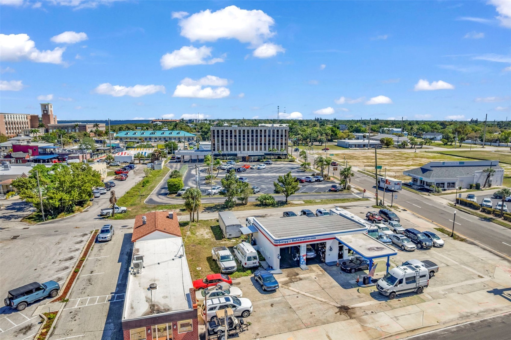 236 TAMIAMI TRAIL