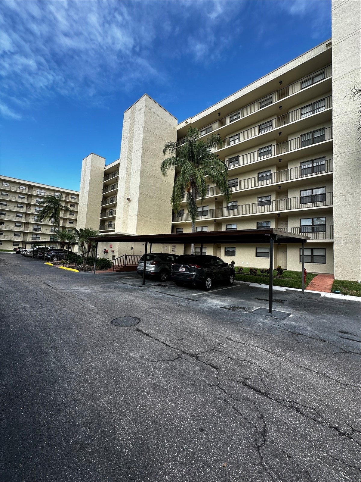 800 COVE CAY DRIVE 4F
