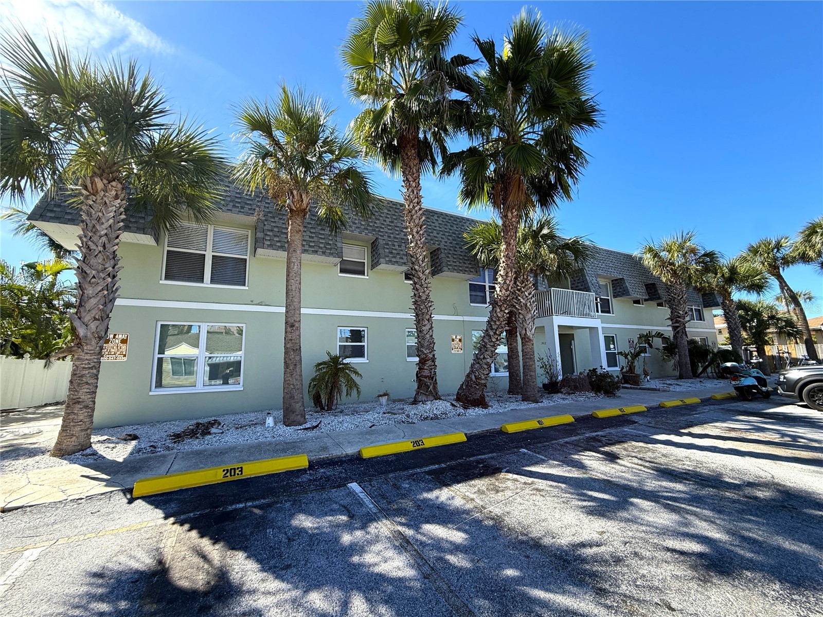 14120 PALM STREET 104