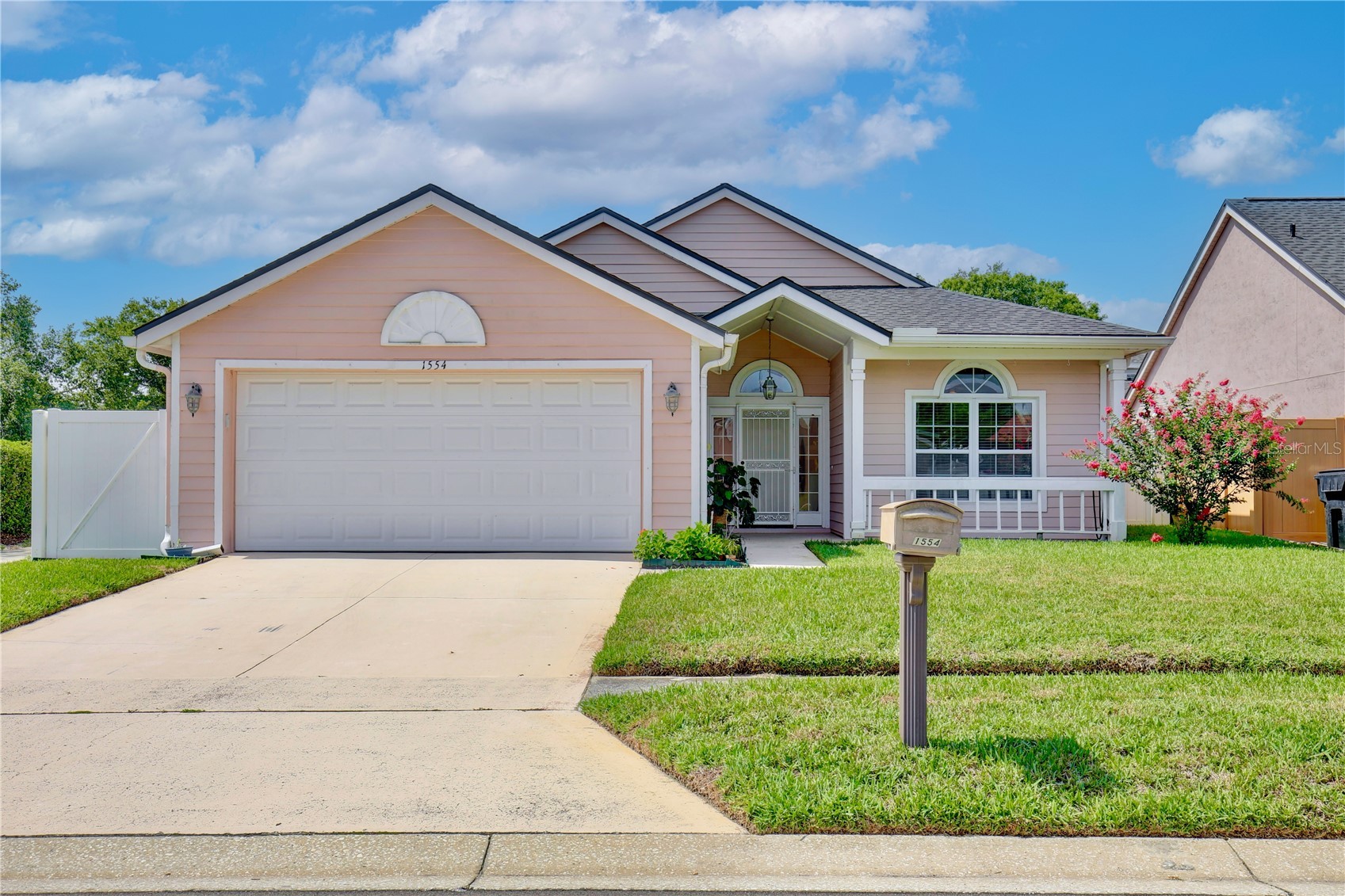 1554 MARGARETE CRESCENT DRIVE