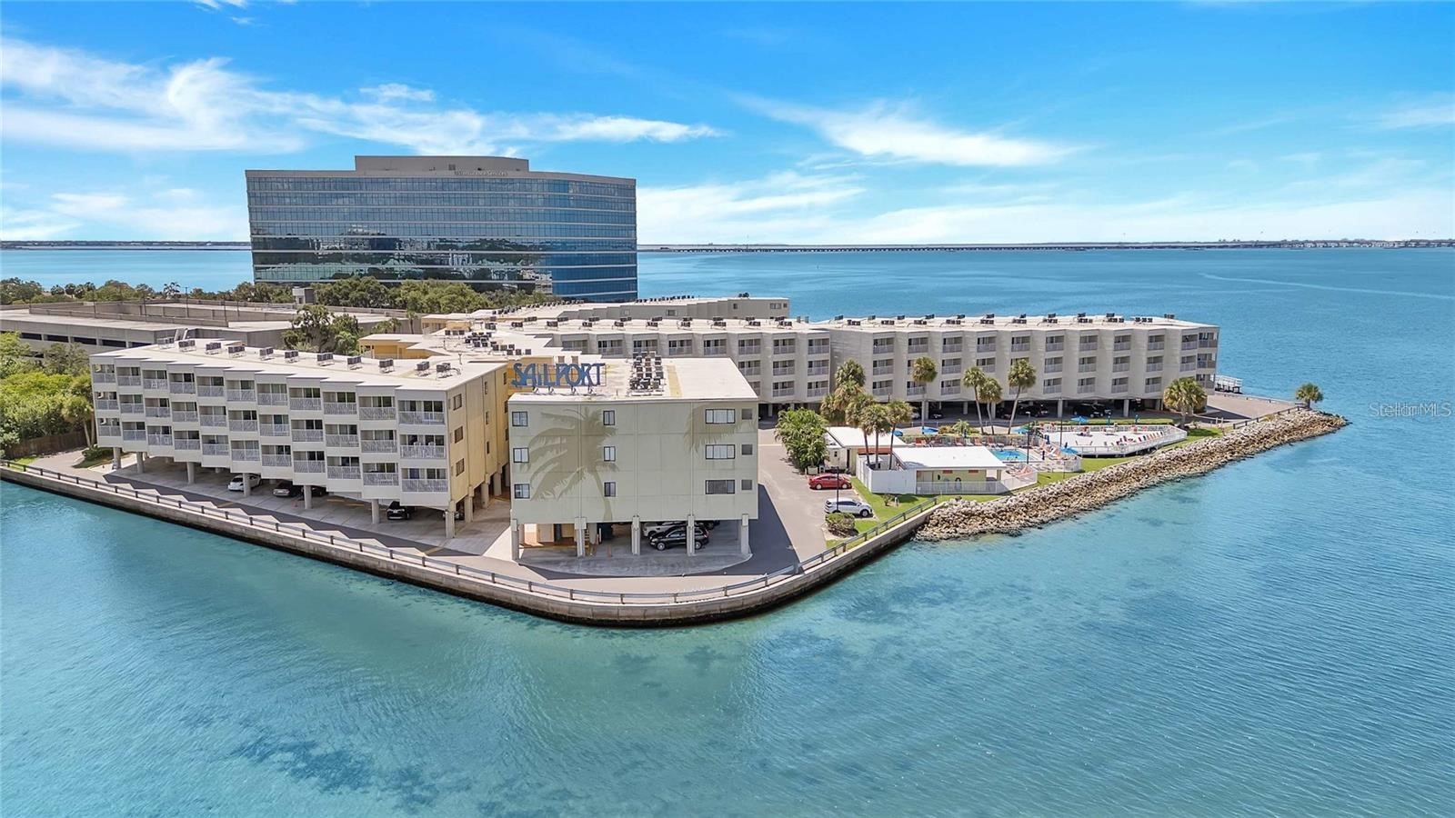 2506 N ROCKY POINT DRIVE 335