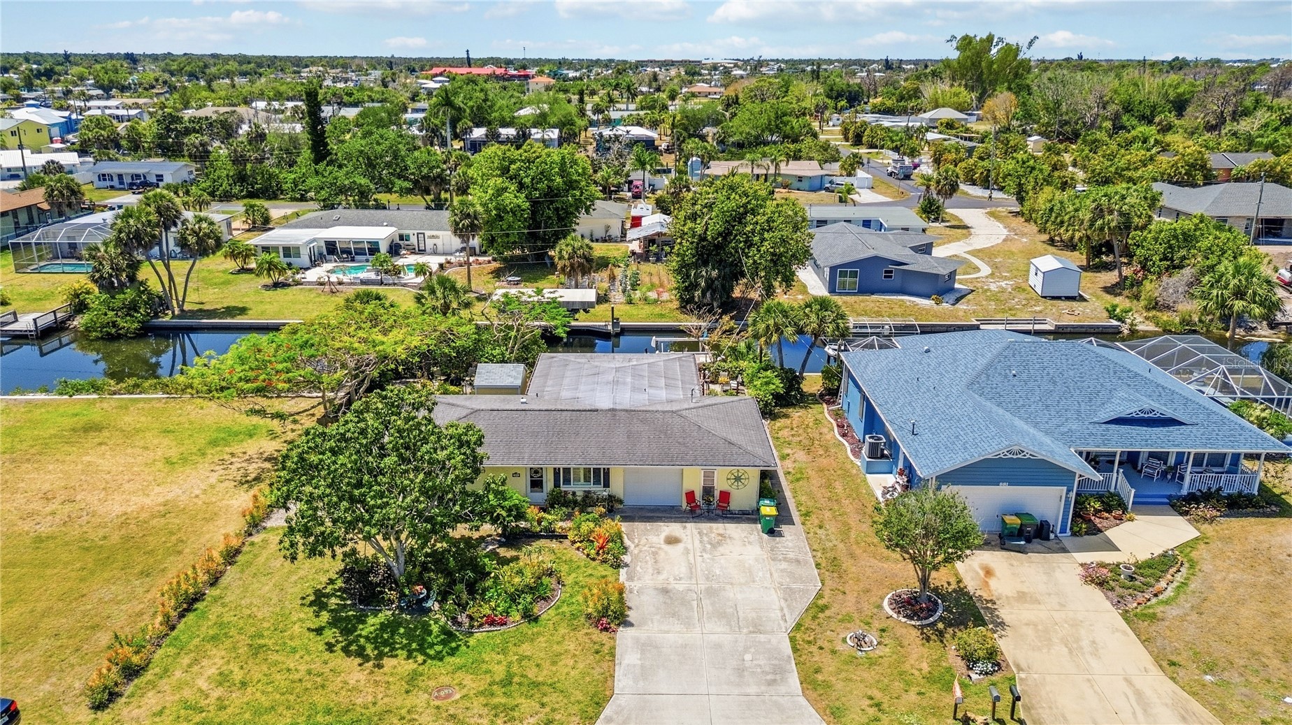 885 E 3RD STREET
