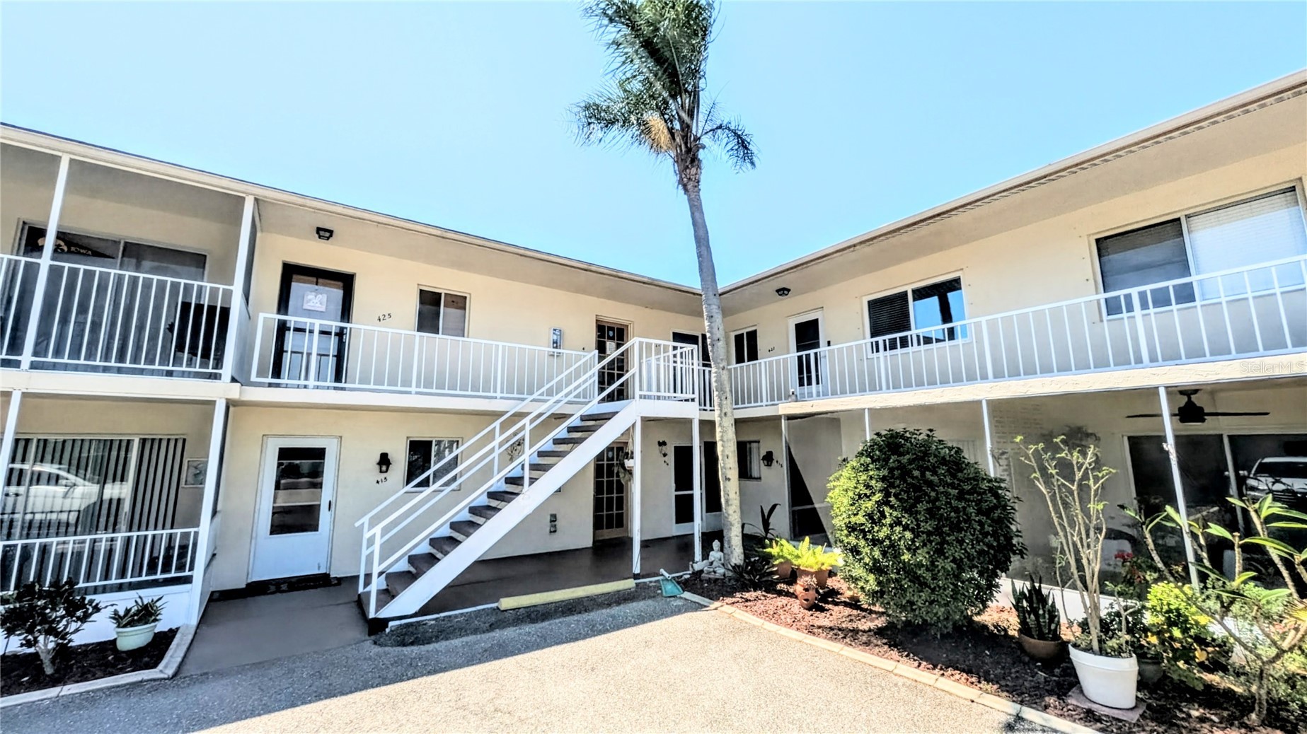 360 BASE AVENUE E 424