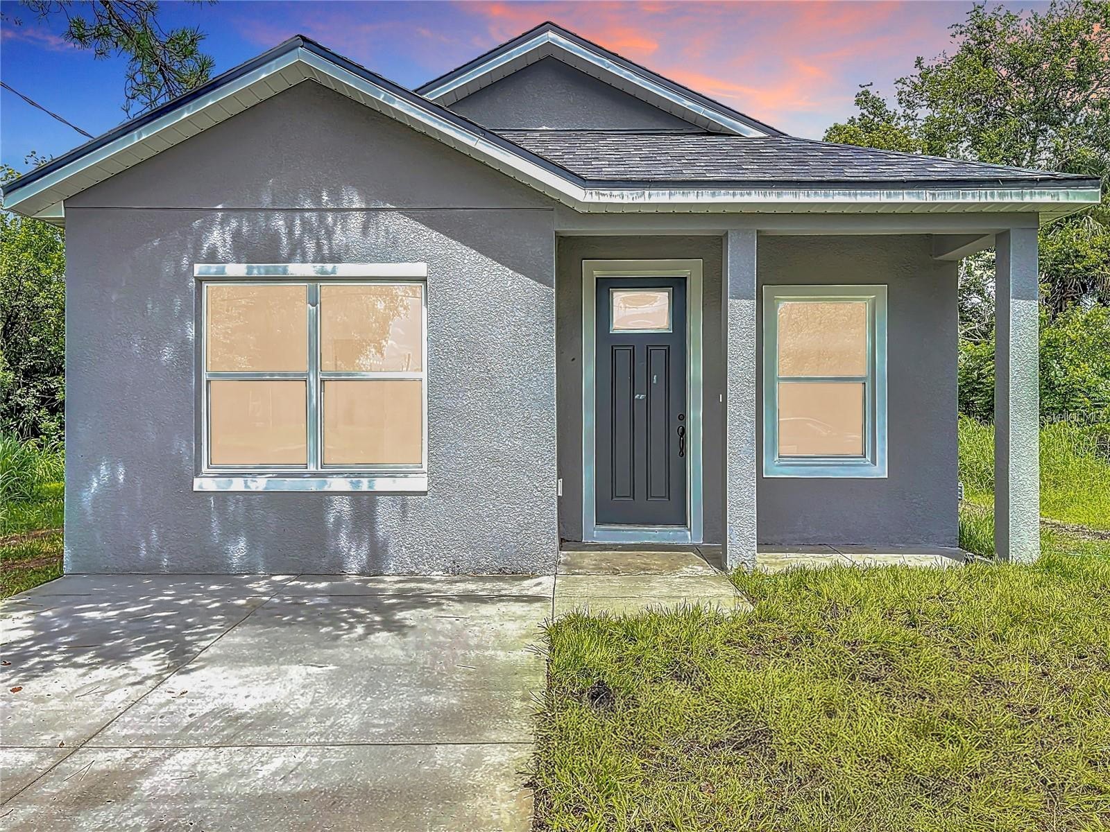 2445 DOLARWAY STREET
