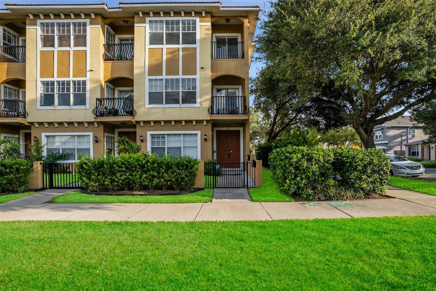 111 N ALBANY AVENUE 16