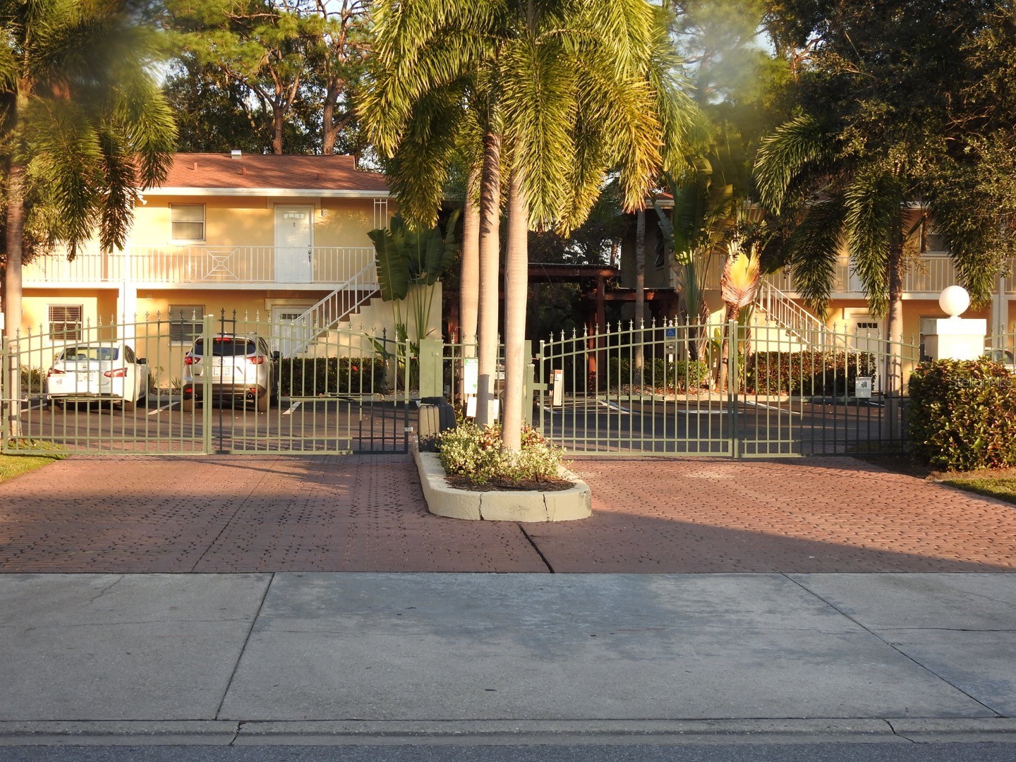 972 LA COSTA CIRCLE 8