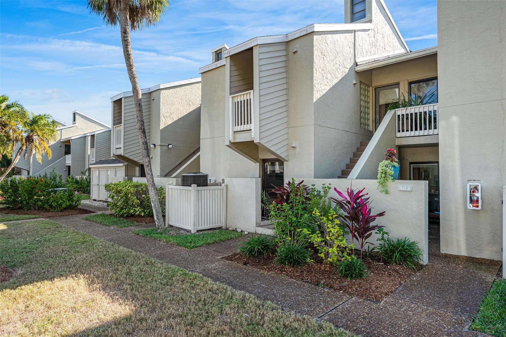 5260 GULF OF MEXICO DRIVE 403