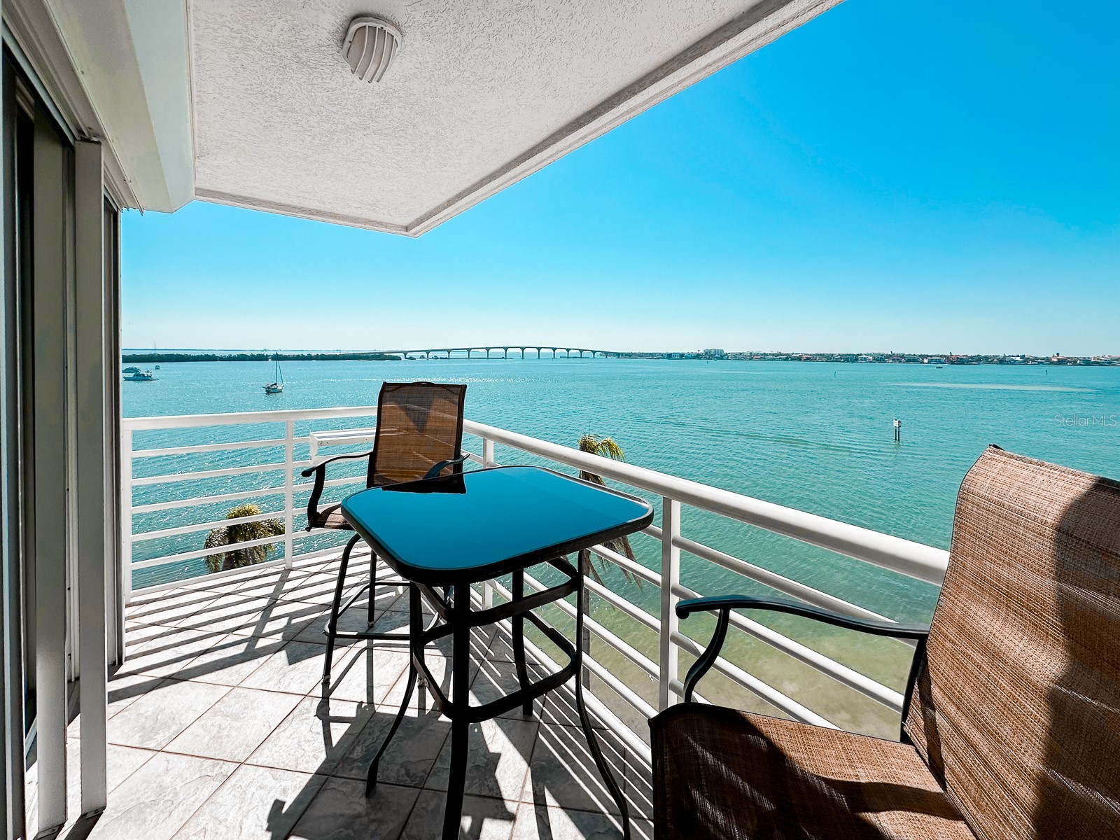 6105 BAHIA DEL MAR CIRCLE 682