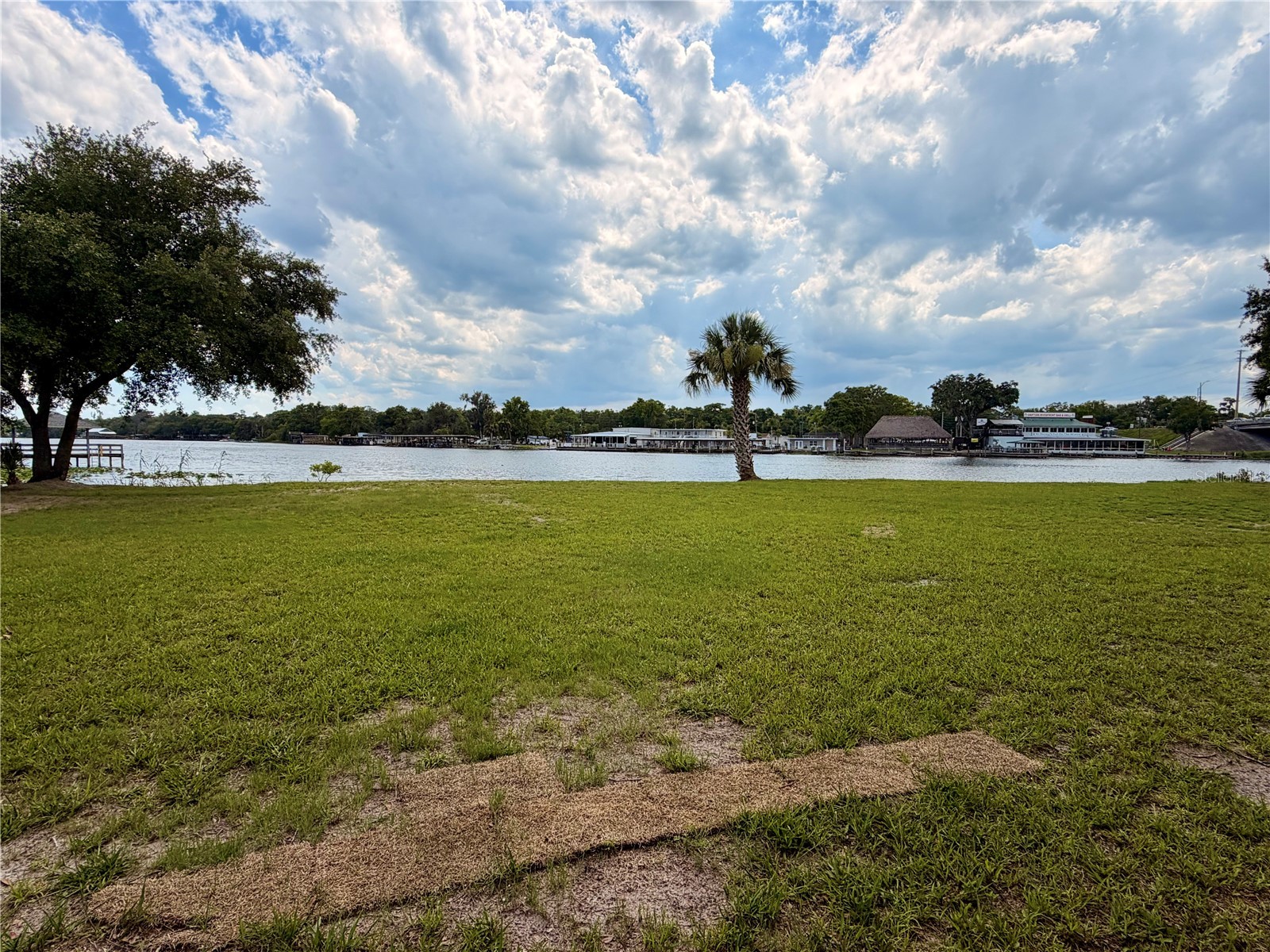 1570 RIVEREDGE COURT
