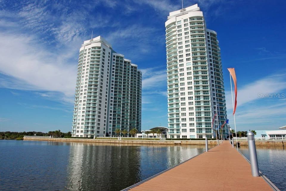 231 RIVERSIDE DRIVE 1504-1