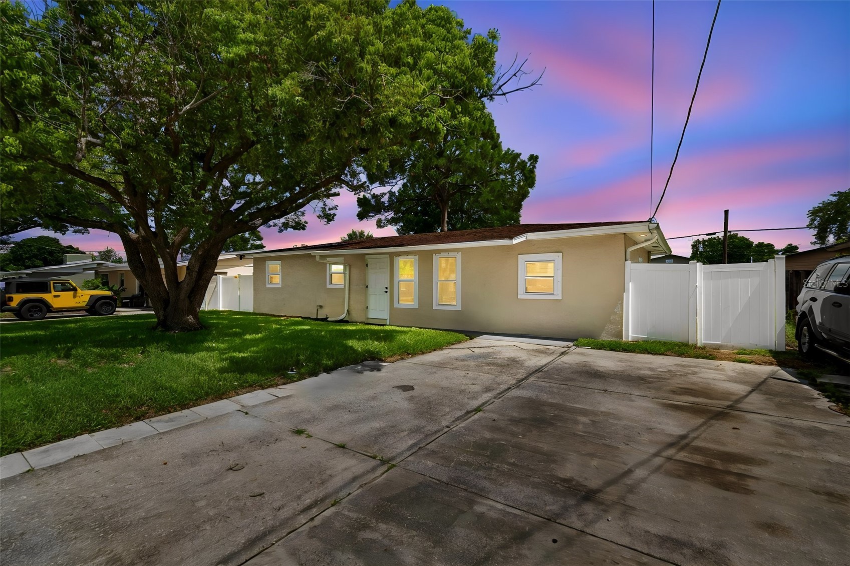 4417 W FAIRVIEW HEIGHTS