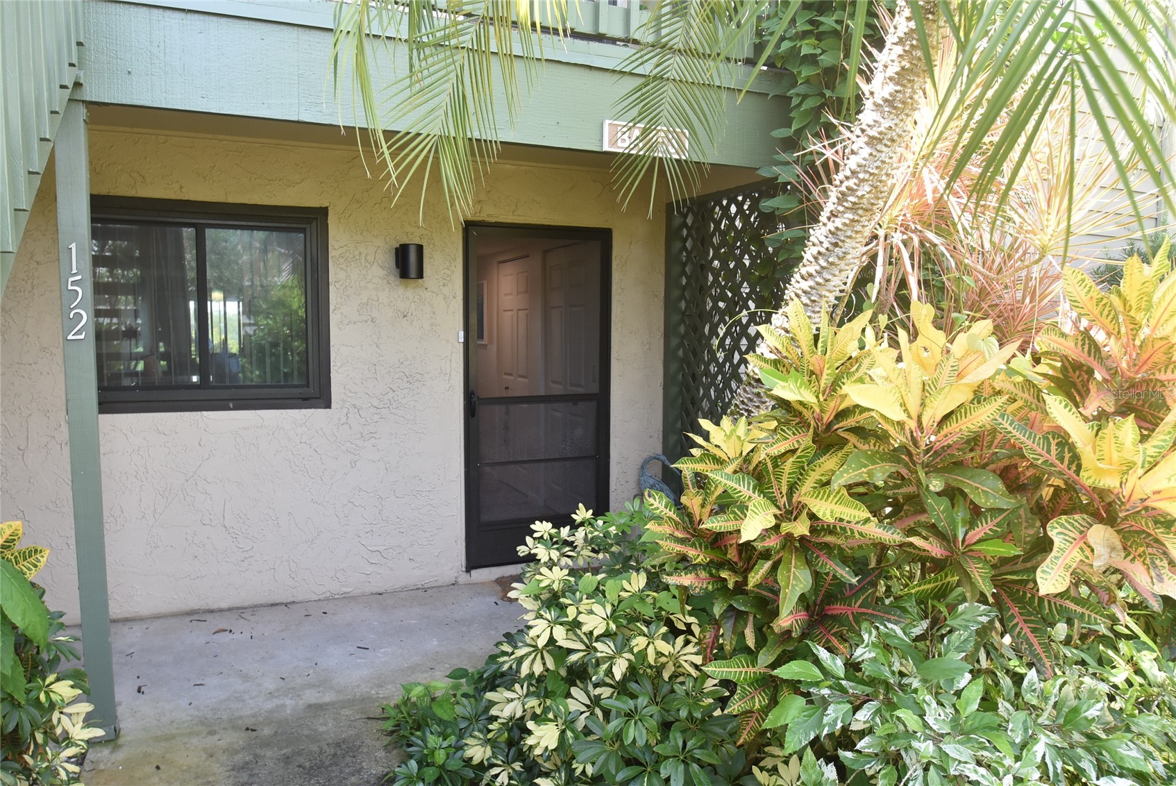 1520 PELICAN POINT DRIVE BA153