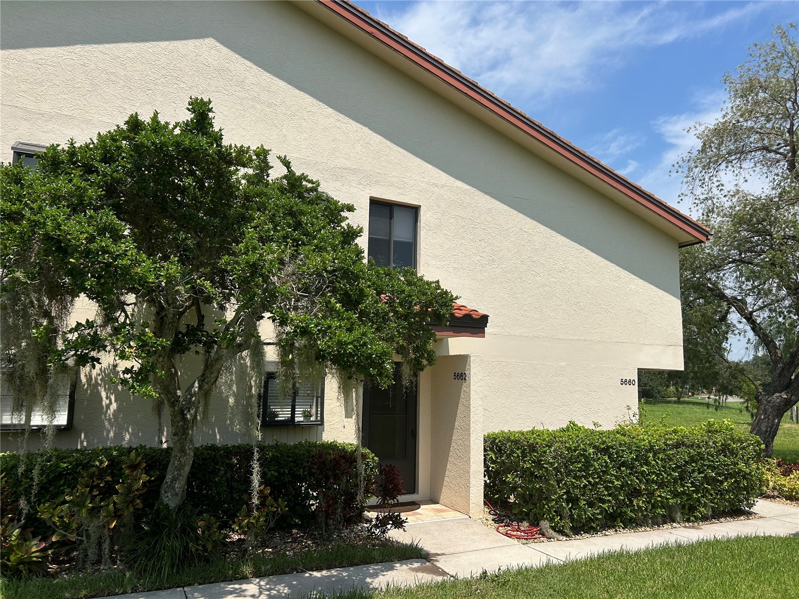 5662 GARDENS DRIVE 104