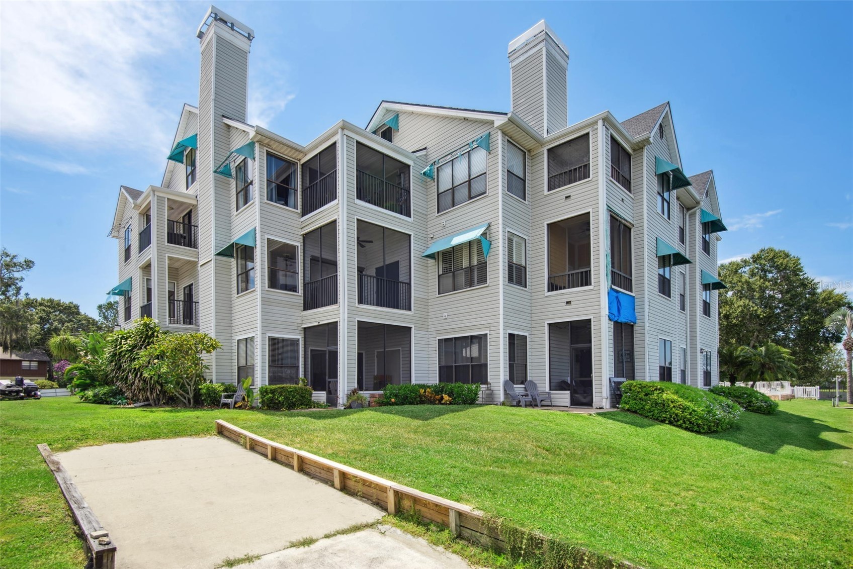 3127 W SLIGH AVENUE 204B