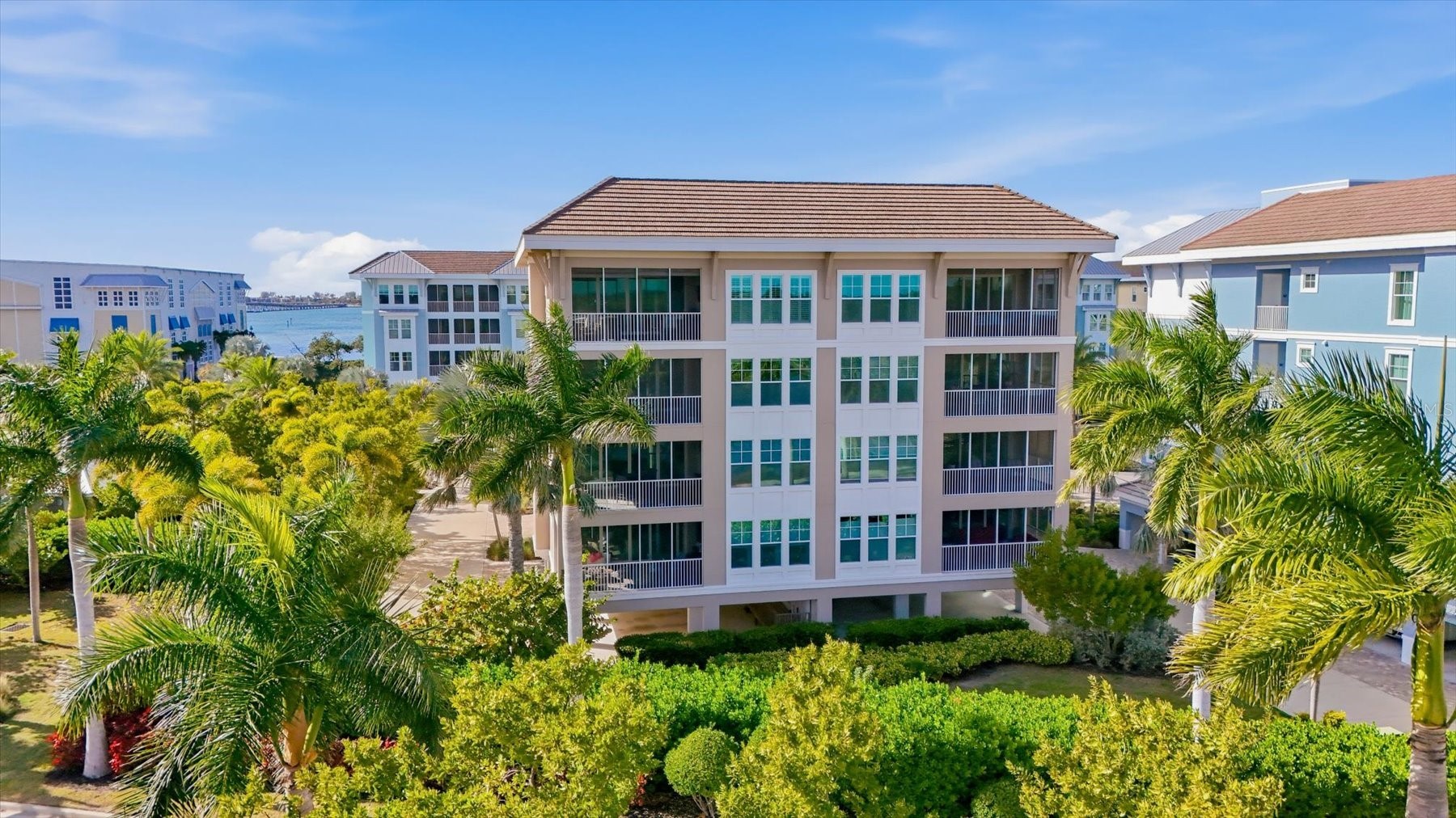 395 ARUBA CIRCLE 303
