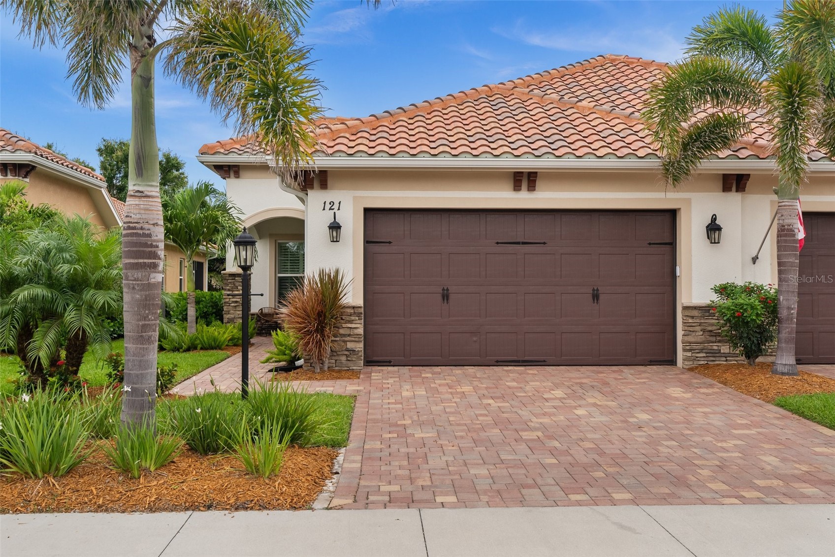 121 COLEBROOK COURT