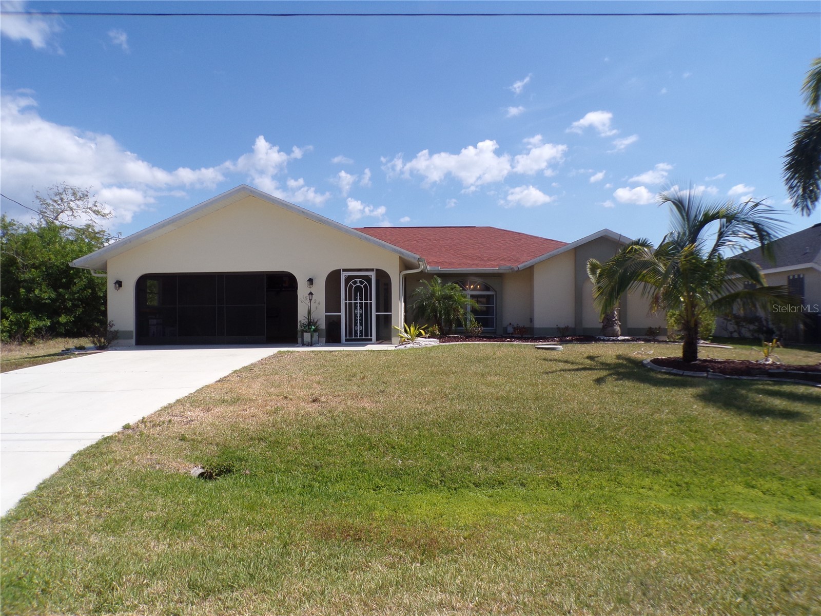 15624 HENNIPEN CIRCLE