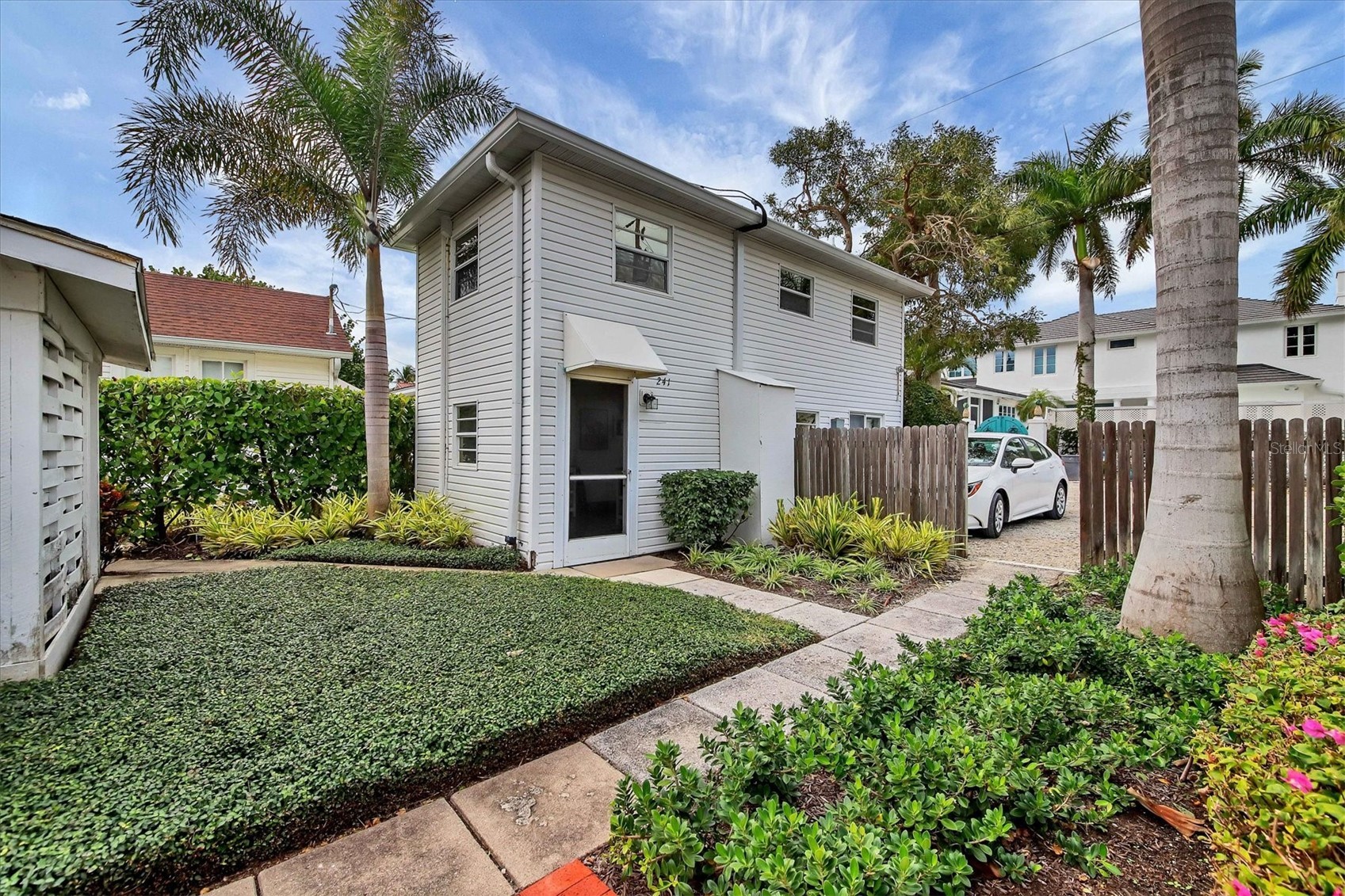 241 GILCHRIST AVENUE F