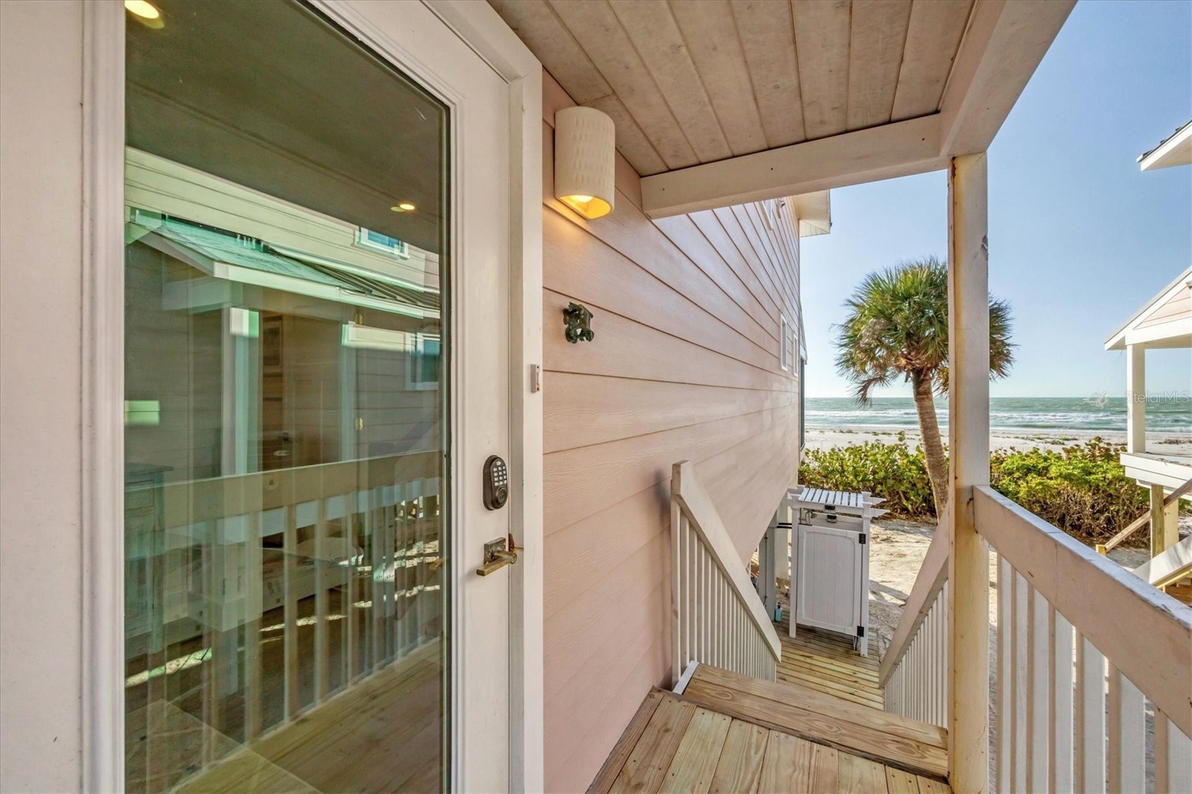 290 GULF BOULEVARD 17