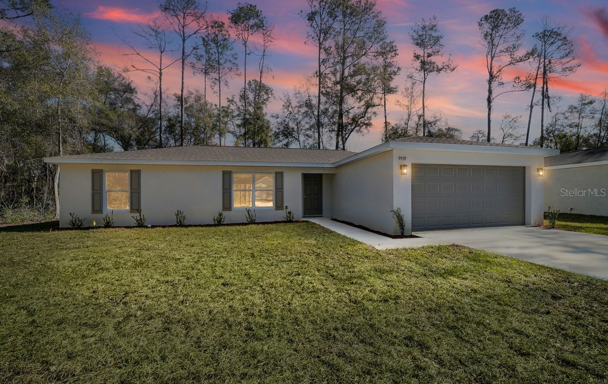 8992 N LISA TERRACE