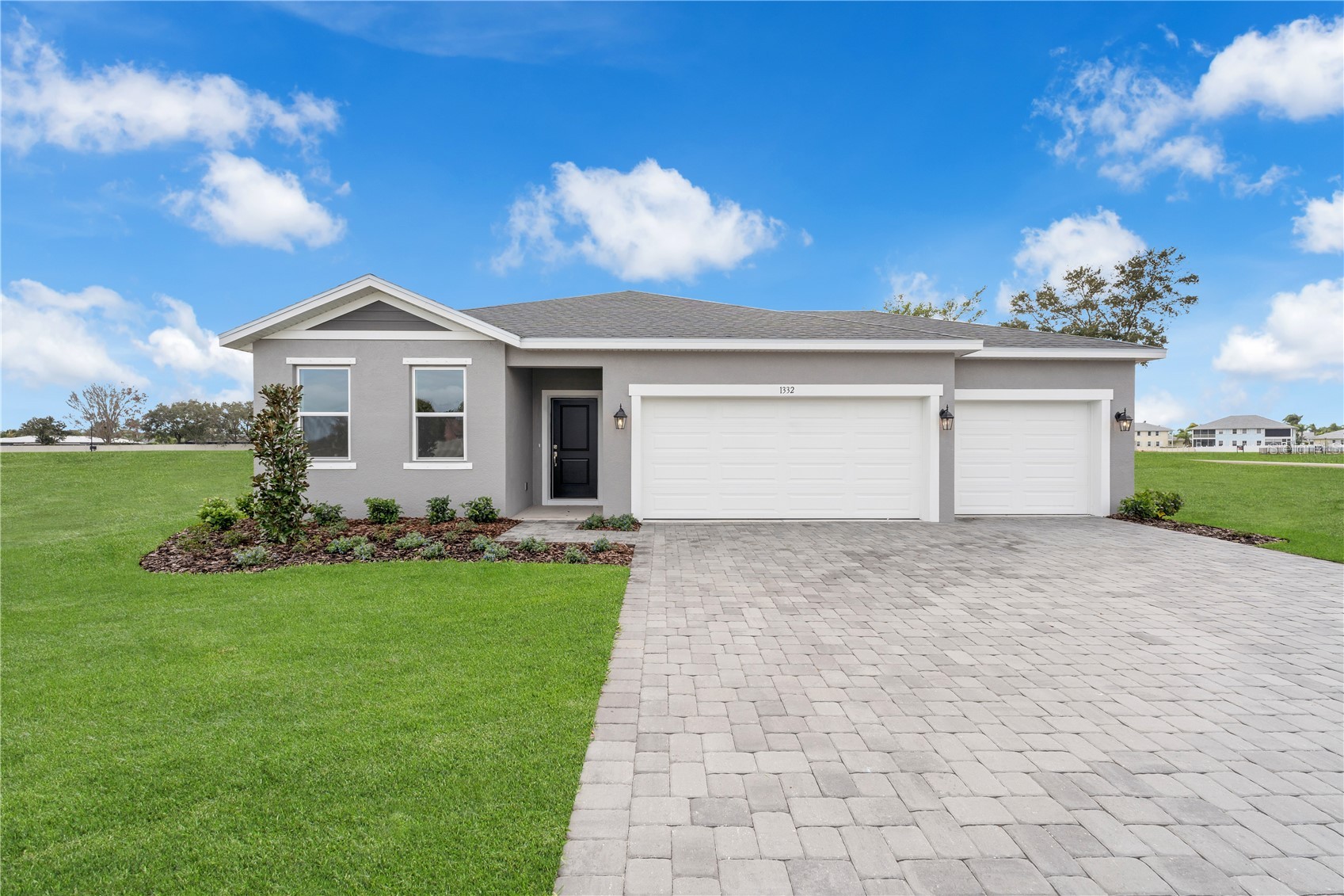 1012 BANFF DRIVE NE