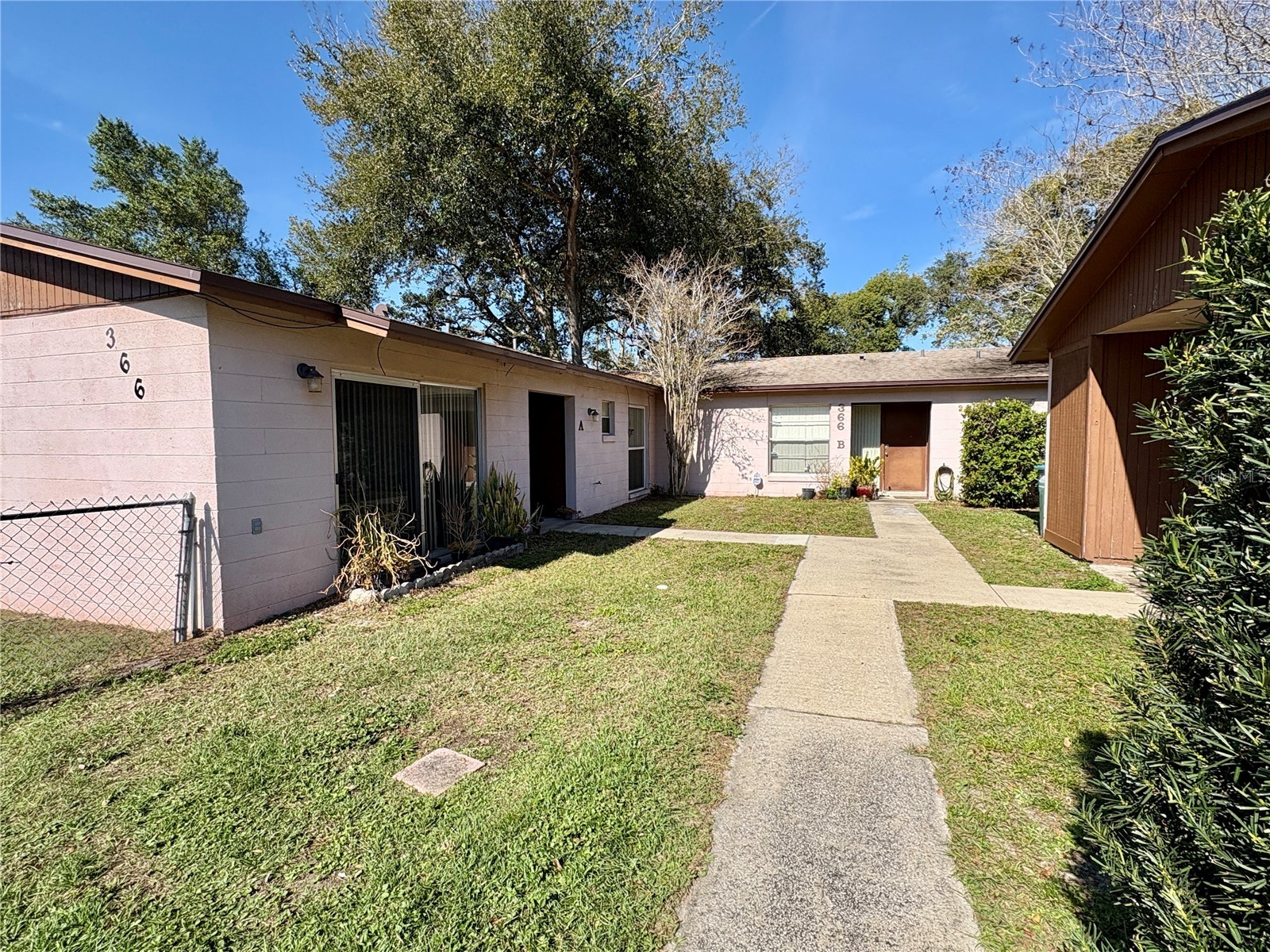 366 DIAMOND STREET