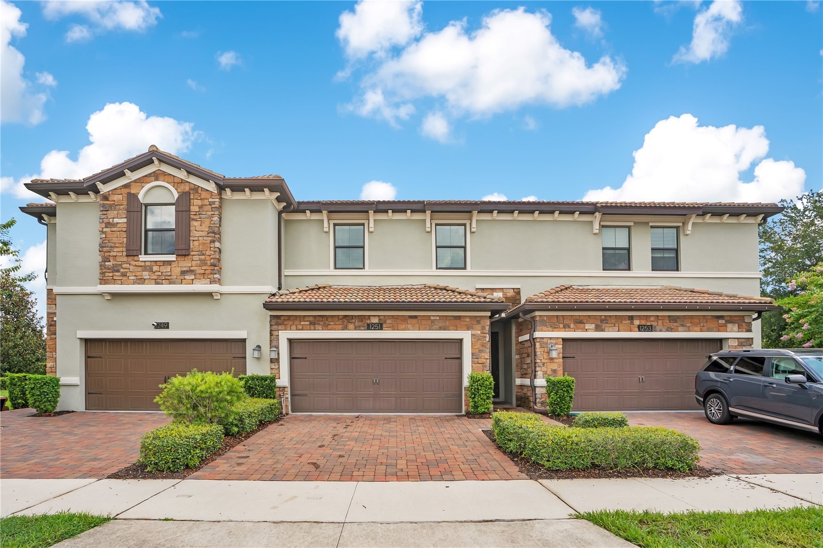 1251 ROYAL ST GEORGE BOTTOM