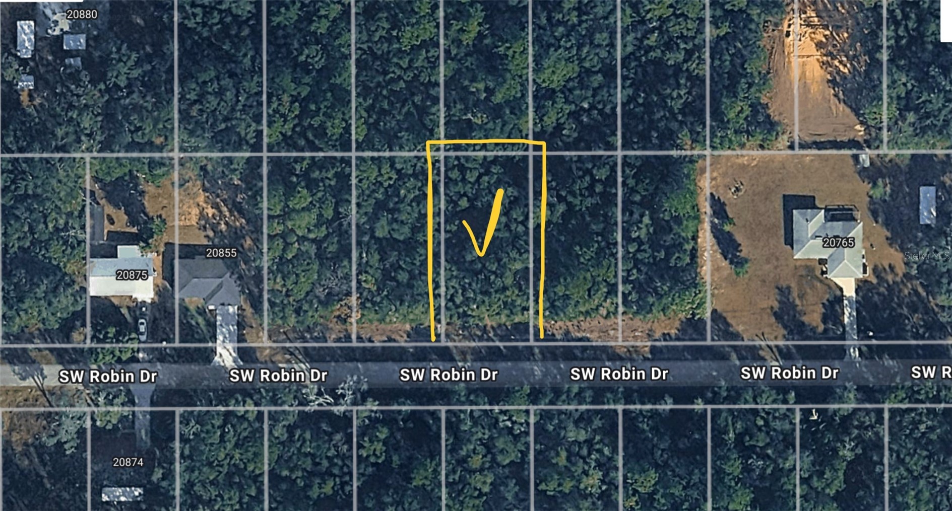 SW ROBIN DR