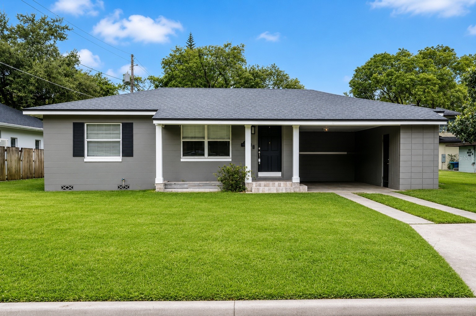 230 STRATHY LANE