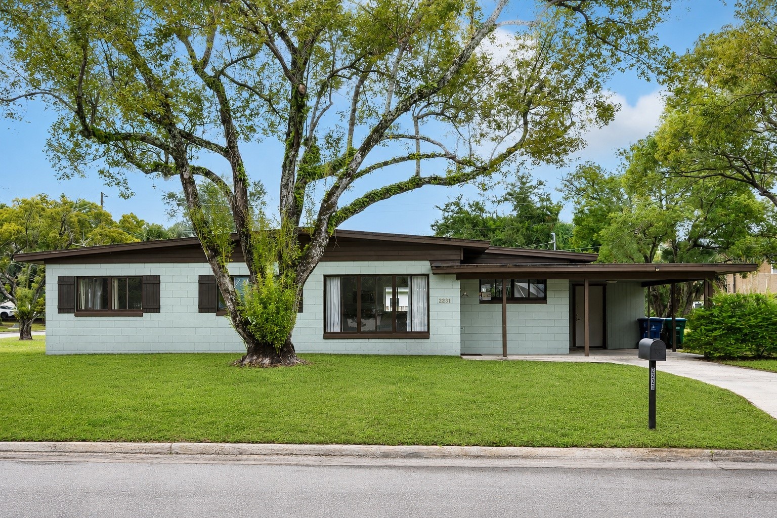 2231 NAIRN DRIVE