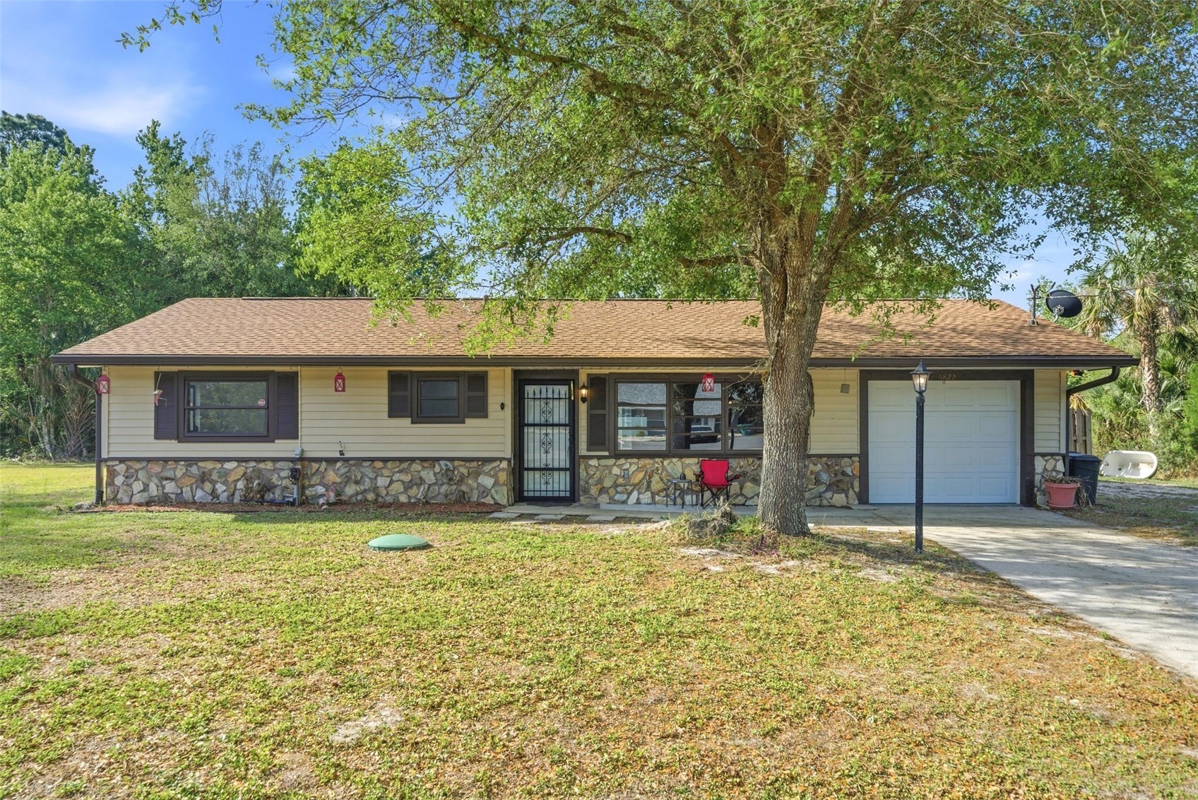 6822 W DORIS MARETTA LANE