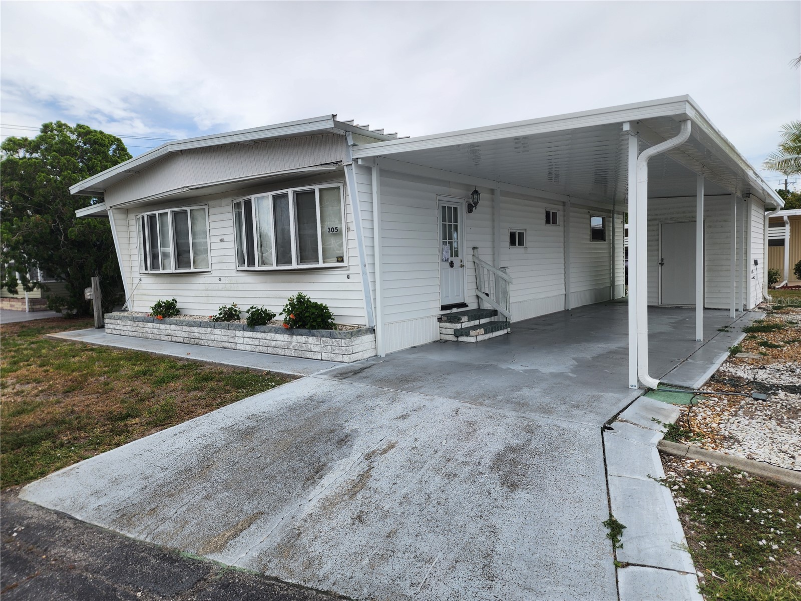 305 BATAN COURT