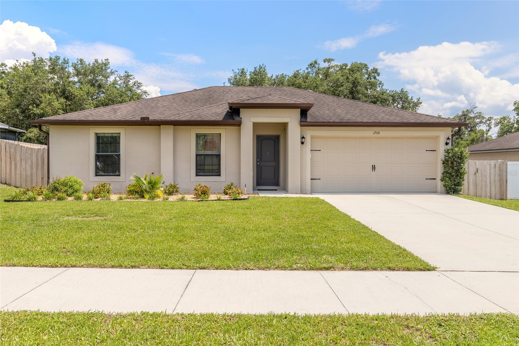 1708 WINDWARD OAKS DRIVE