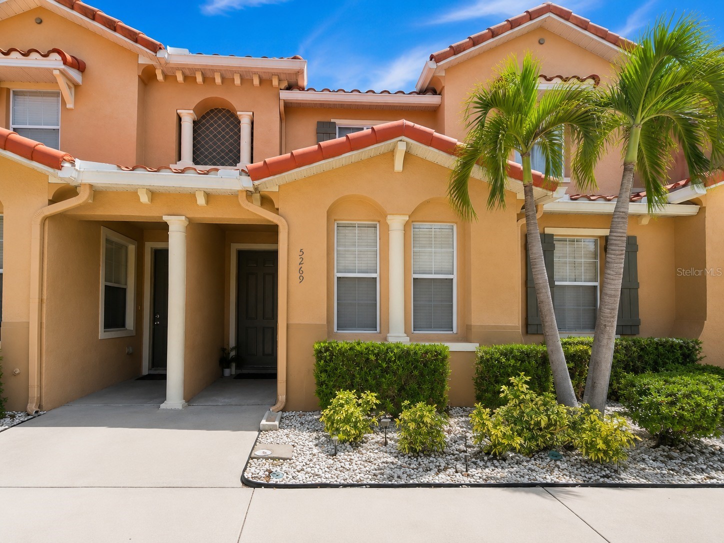 5269 PARADISE CAY CIRCLE