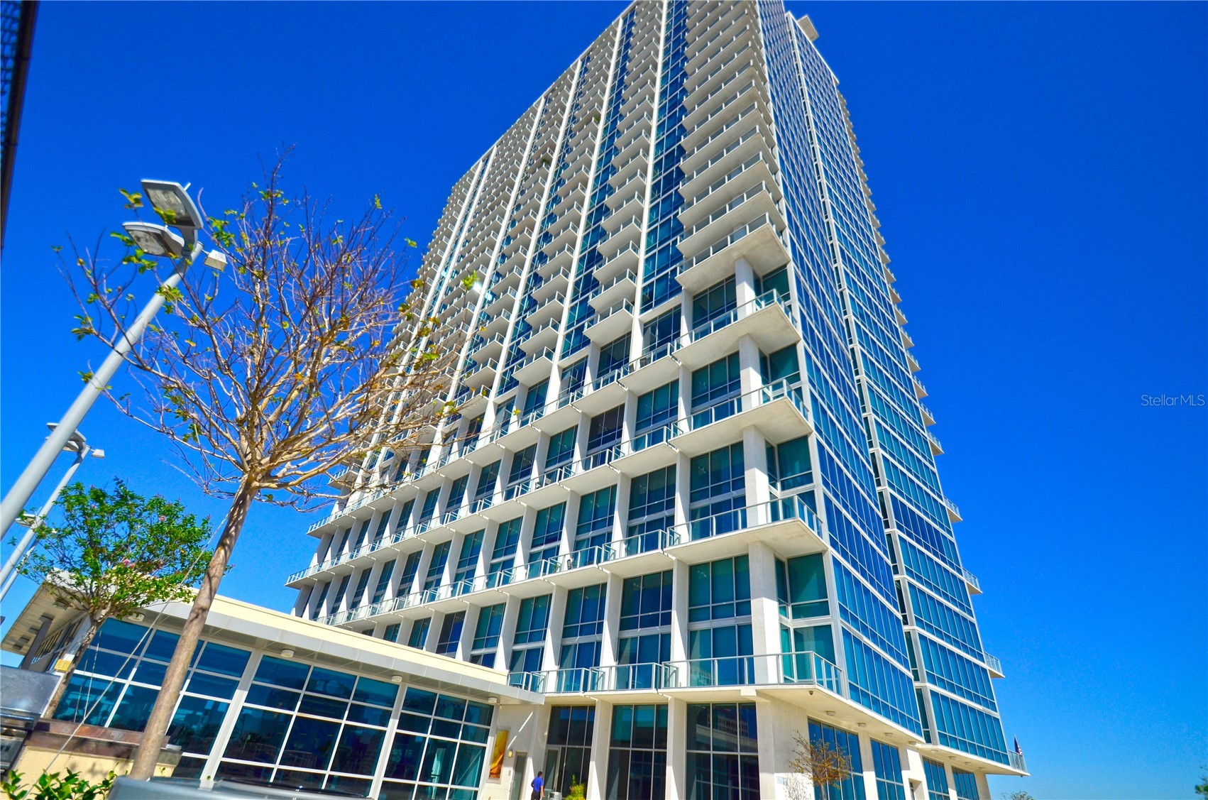 150 E ROBINSON STREET 1415