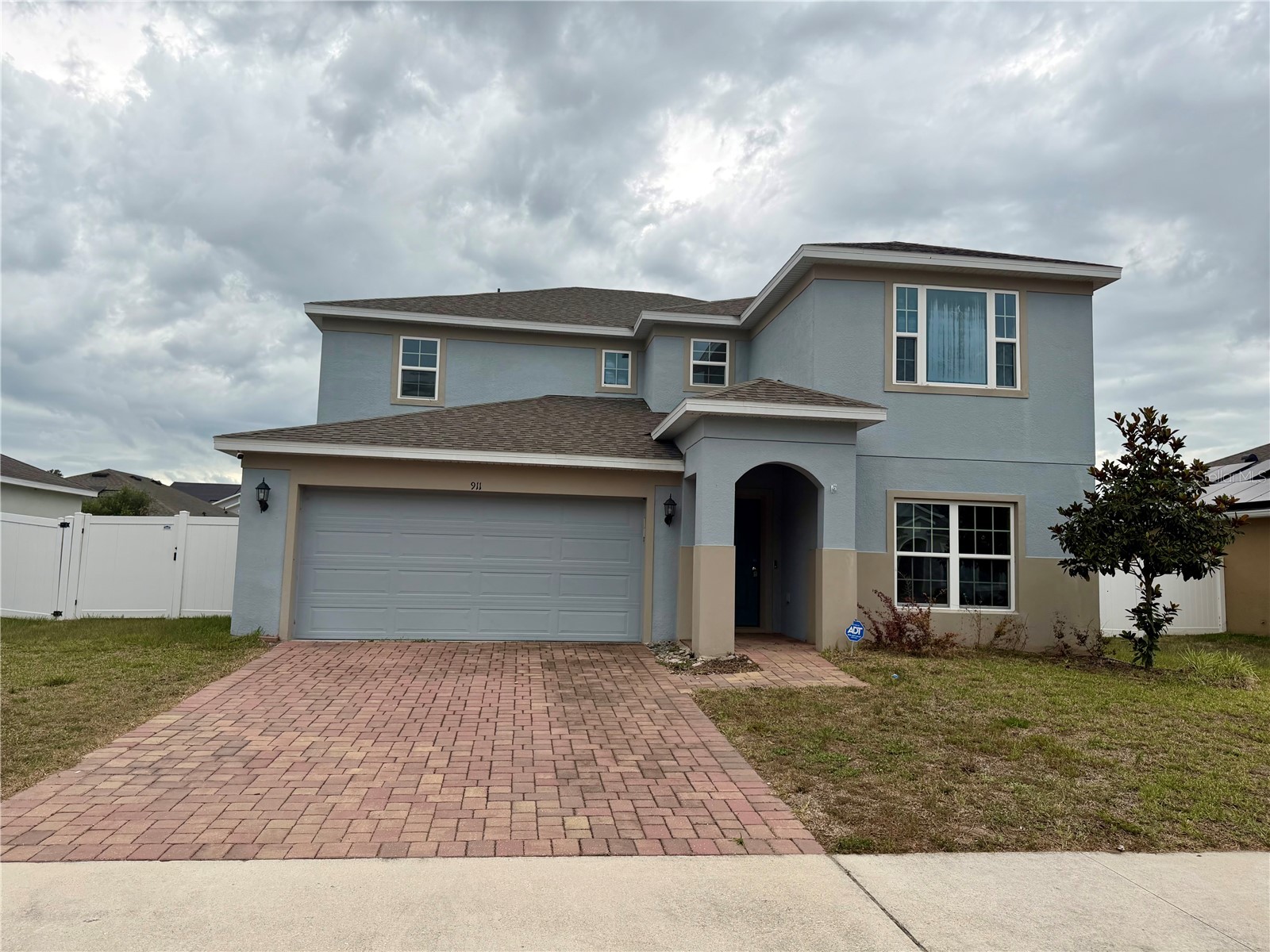 911 AVENAL LANE