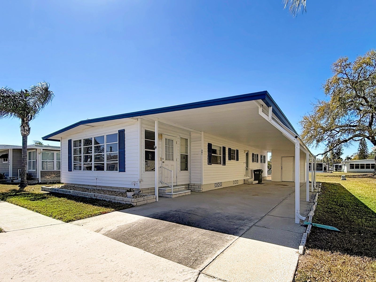 1100 BELCHER ROAD S 561