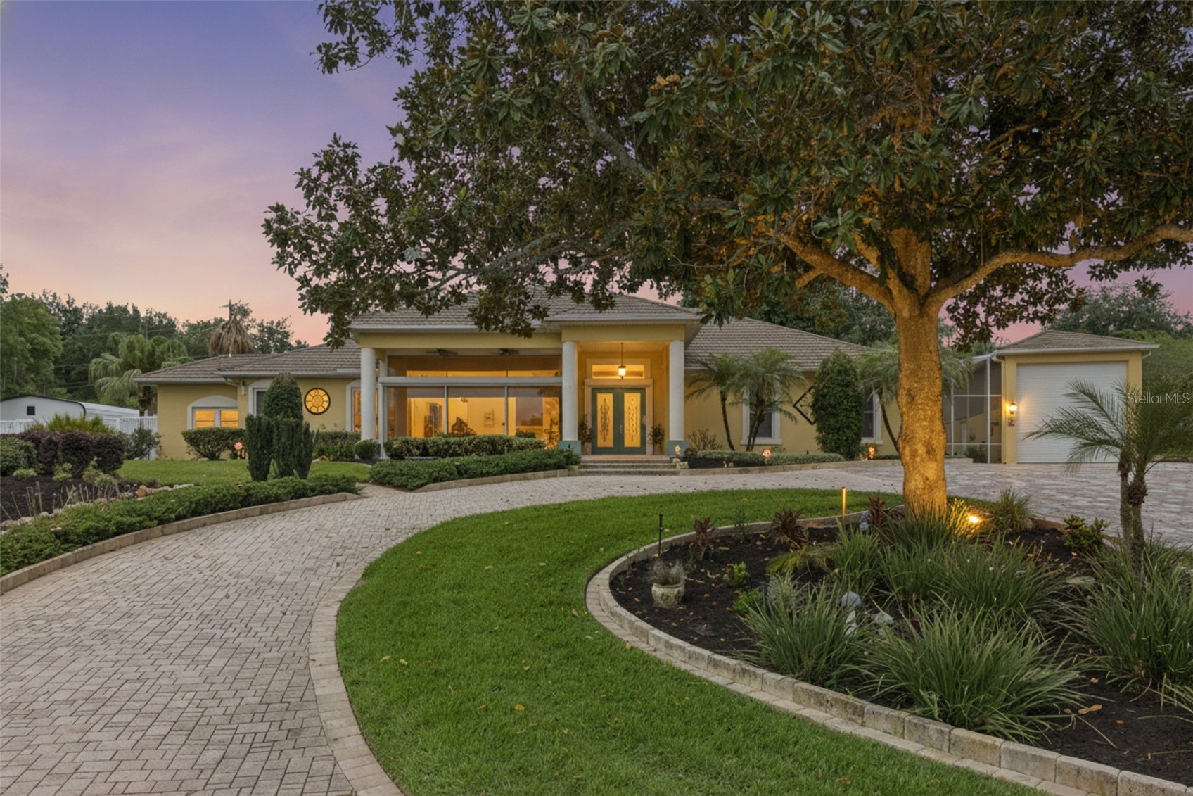 12128 LAKESHORE DRIVE